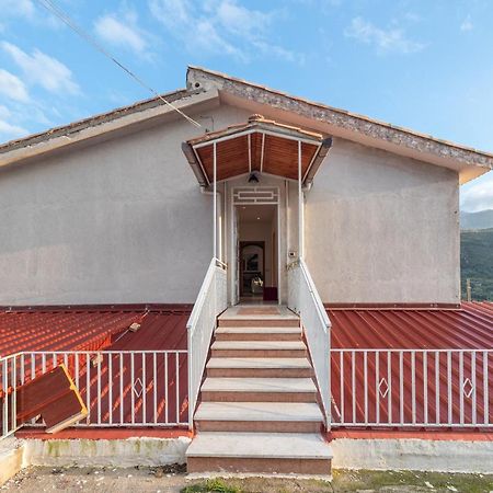 Appartamento In Villa Marlory مونريالي المظهر الخارجي الصورة