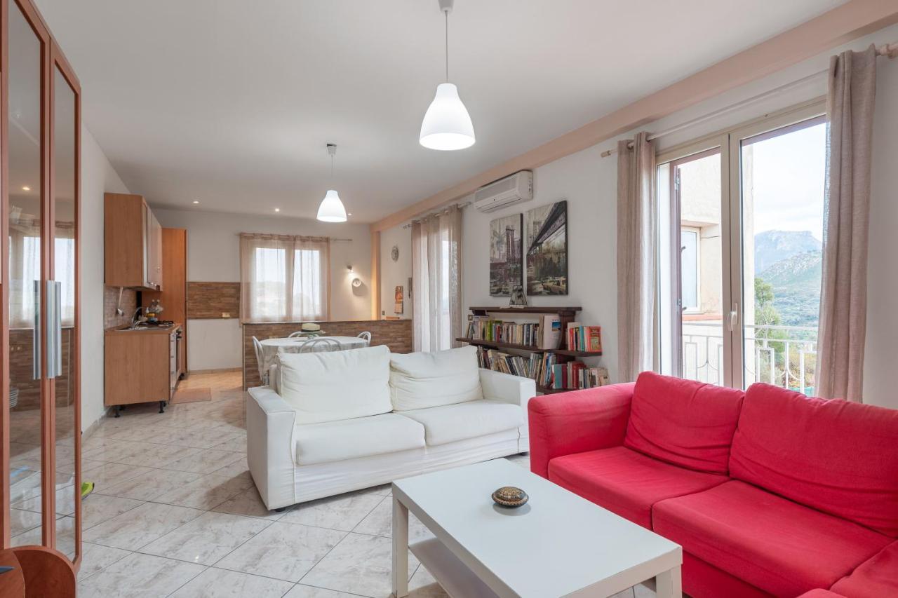 Appartamento In Villa Marlory مونريالي المظهر الخارجي الصورة
