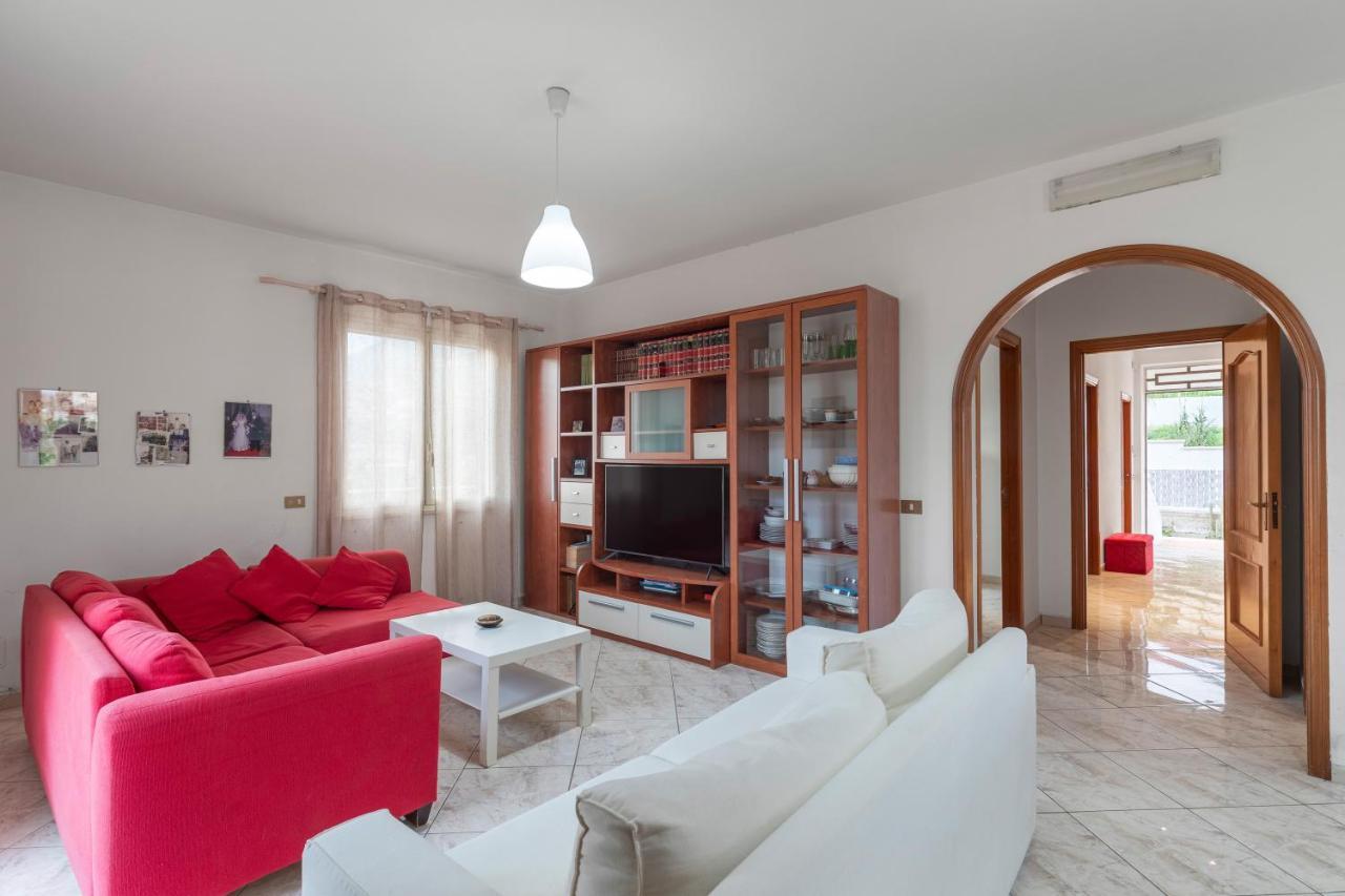 Appartamento In Villa Marlory مونريالي المظهر الخارجي الصورة