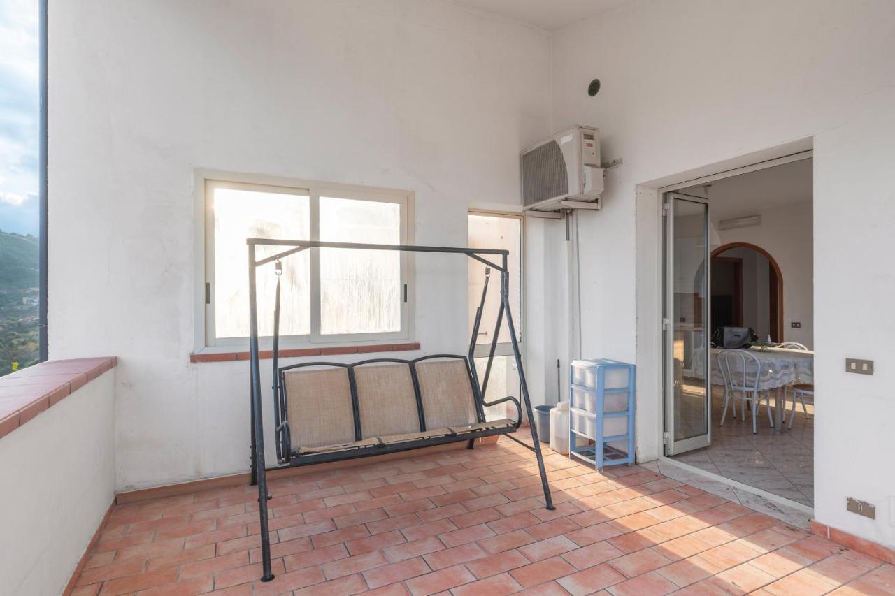 Appartamento In Villa Marlory مونريالي المظهر الخارجي الصورة