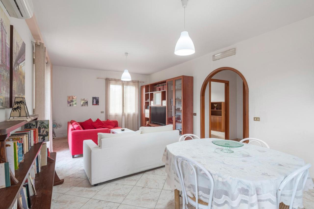 Appartamento In Villa Marlory مونريالي المظهر الخارجي الصورة
